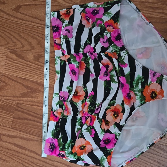 NWOT Torrid Floral Swim Bottom - Picture 4 of 7